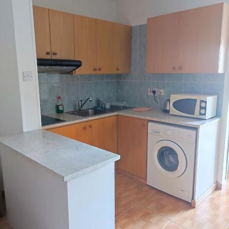 Hawaii Royal Gardens 2 Apartment Лимасол Екстериор снимка